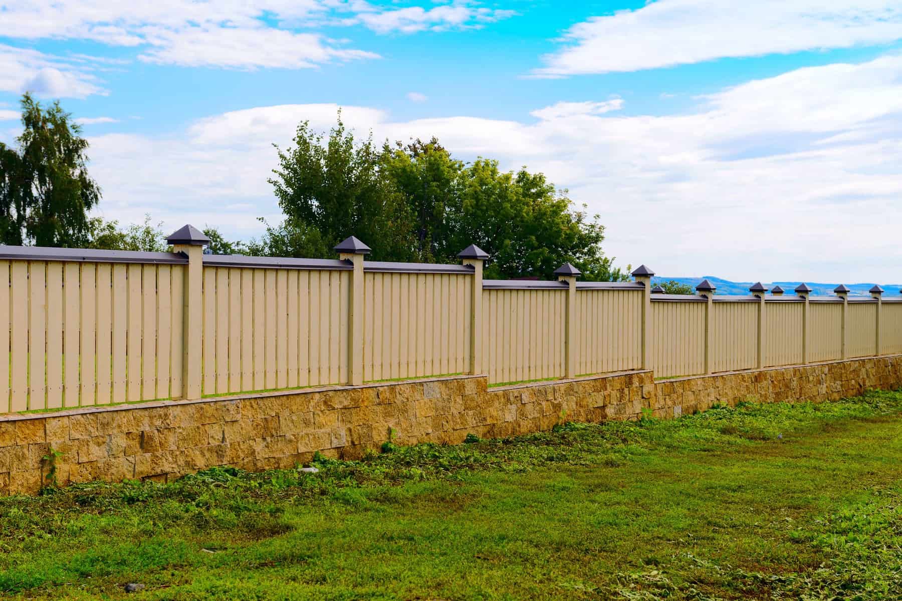 Fence Painting and Staining Fence Painting and Staining